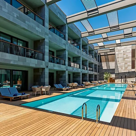 3-bedroom Beachfront With Amenities