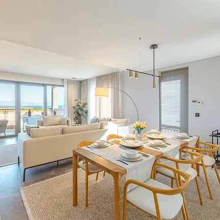 3-bedroom Beachfront With Amenities