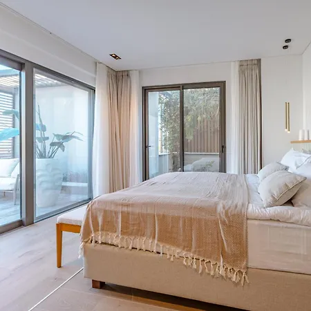 3-bedroom Beachfront With Amenities * Bodrum