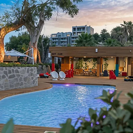 3-bedroom Beachfront With Amenities